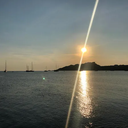 Con Tramonti Mozzafiato-vista Mare شقة Buoncammino
