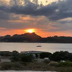 Incantevole Con Vista Mare Lägenhet